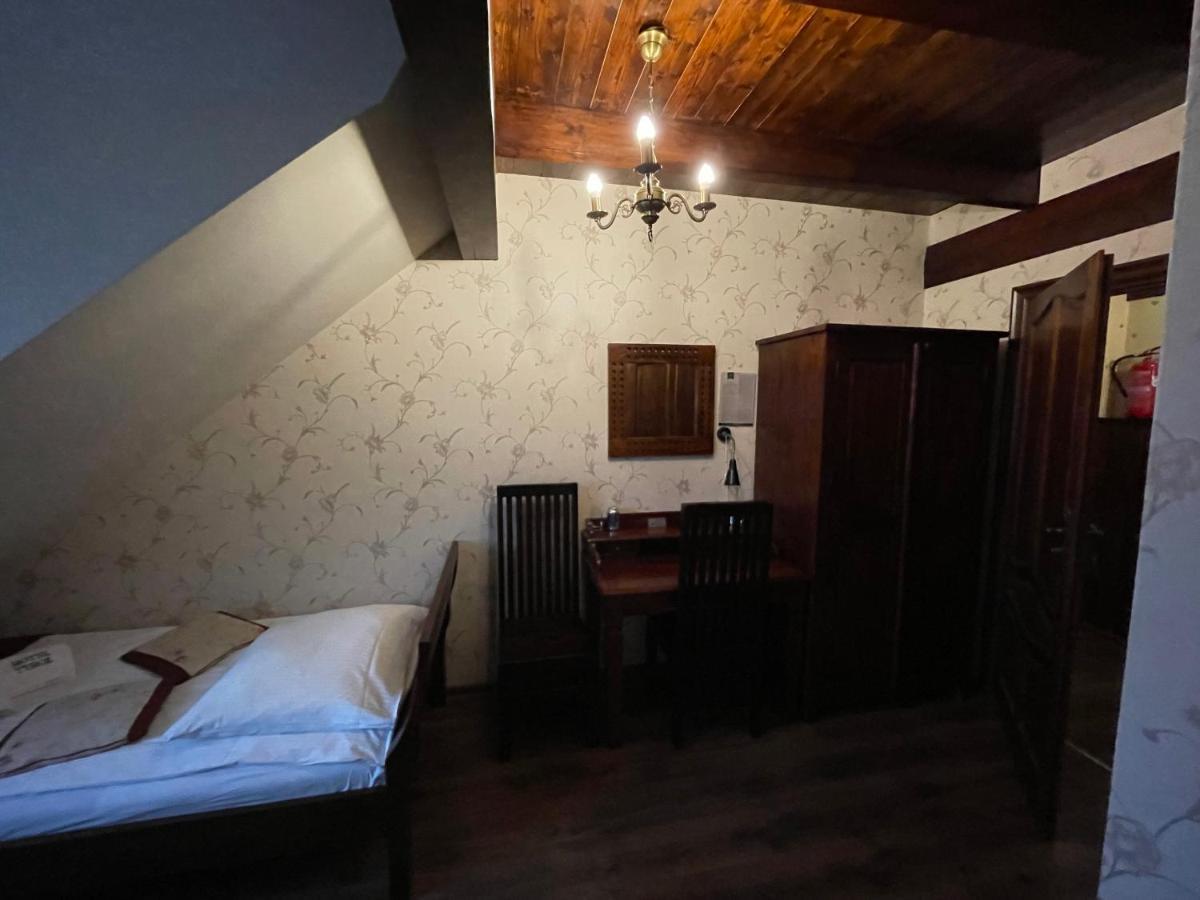 Hotel Tyrol I Restauracja Zycie Gruzji Osielsko Ngoại thất bức ảnh