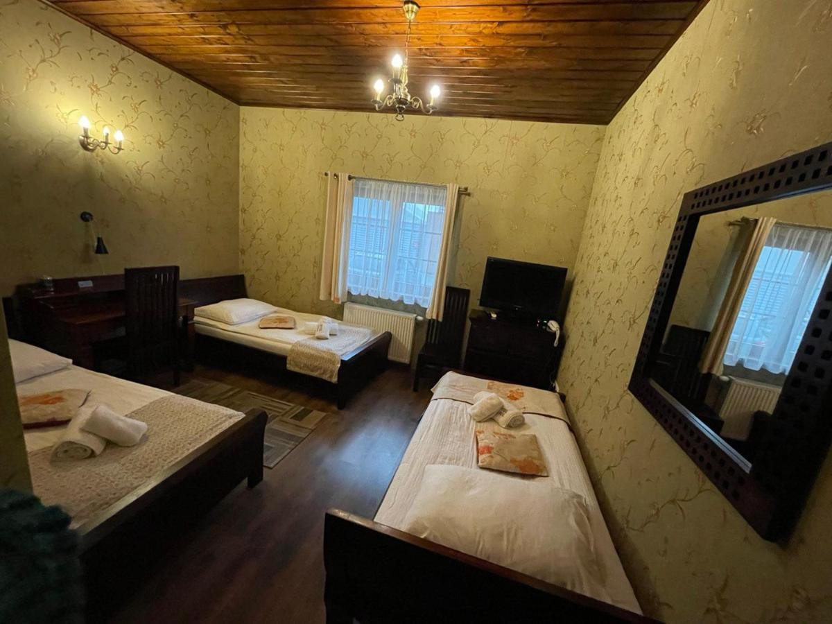 Hotel Tyrol I Restauracja Zycie Gruzji Osielsko Ngoại thất bức ảnh