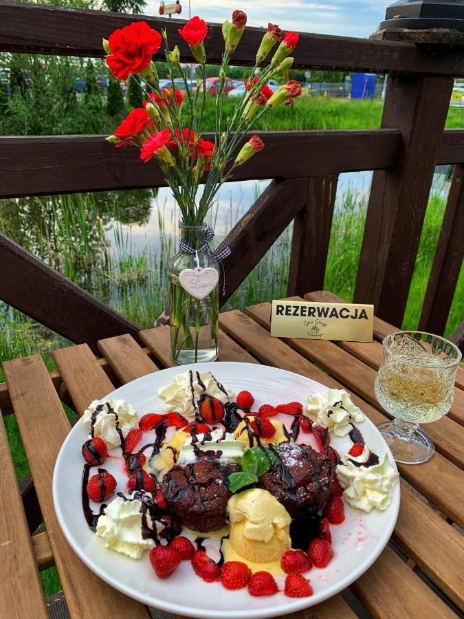 Hotel Tyrol I Restauracja Zycie Gruzji Osielsko Ngoại thất bức ảnh