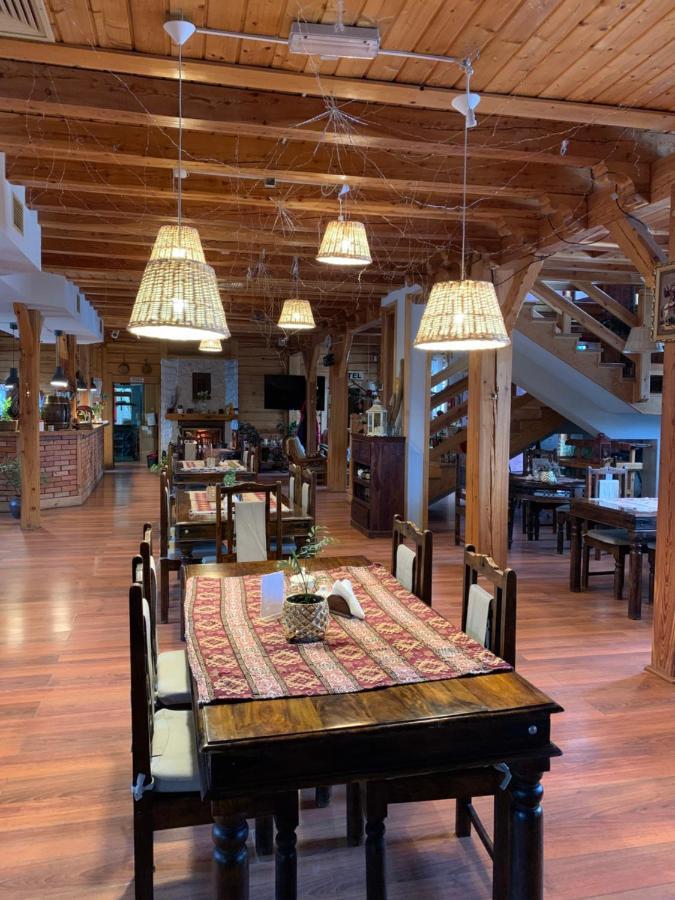 Hotel Tyrol I Restauracja Zycie Gruzji Osielsko Ngoại thất bức ảnh