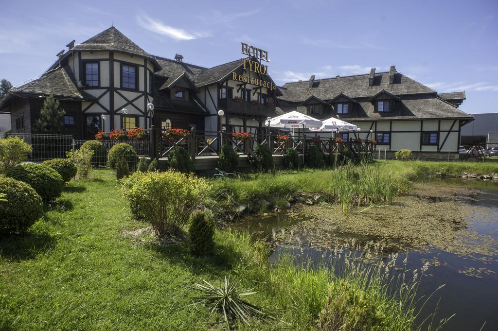 Hotel Tyrol I Restauracja Zycie Gruzji Osielsko Ngoại thất bức ảnh